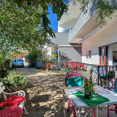 With A Parking Space - 6909 * Makarska